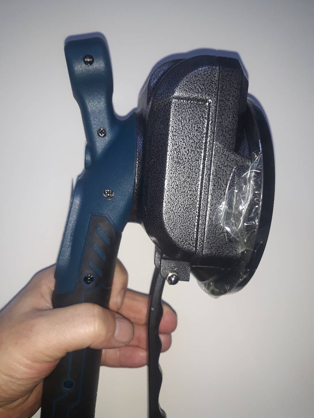 118072318_6204c0e2c33c94-711439446204c0b414c295