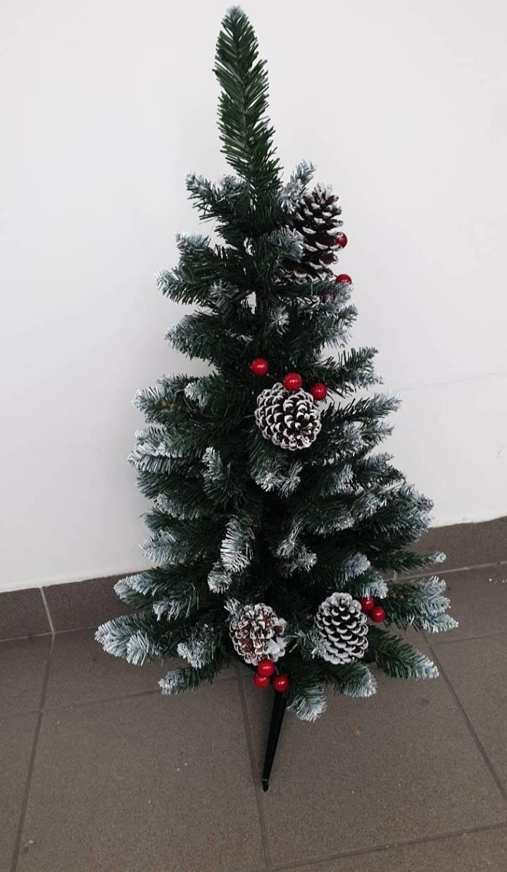 126235678_61868bf6563171-924378361636207483407